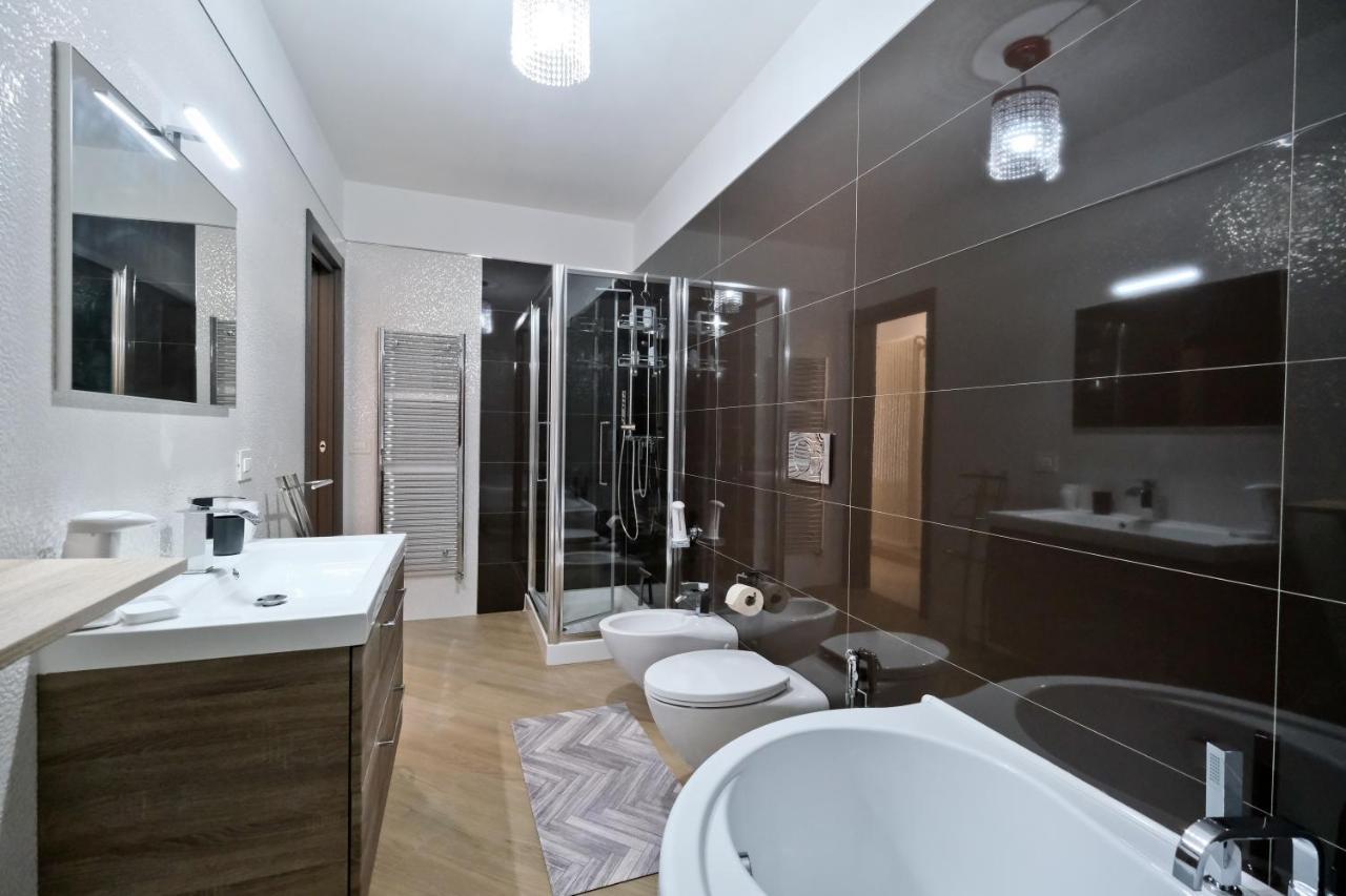Modern House - 5 Stelle - Posto Auto Privato Daire Brindisi Dış mekan fotoğraf