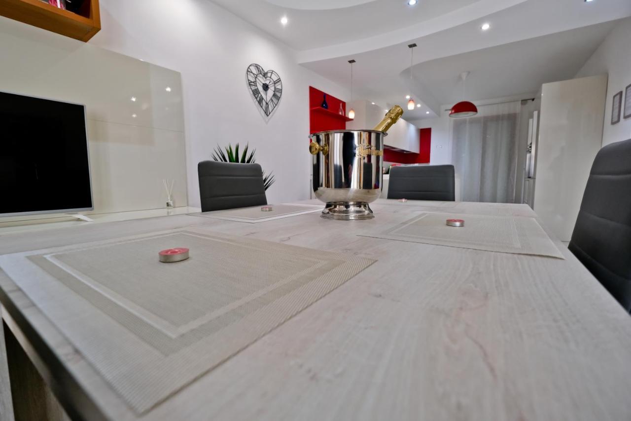 Modern House - 5 Stelle - Posto Auto Privato Daire Brindisi Dış mekan fotoğraf